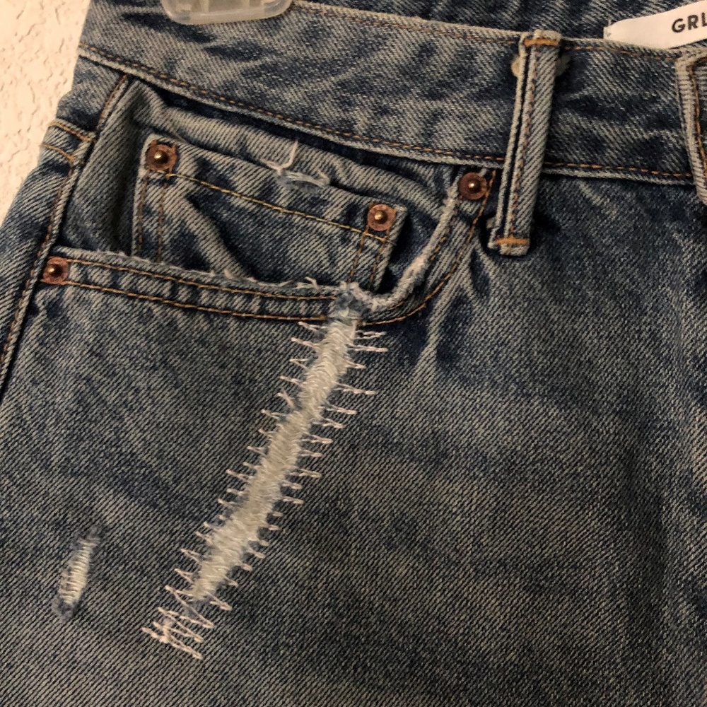 NWT GRLFRND Distressed Denim Shorts Festival 27 - Picture 7 of 8